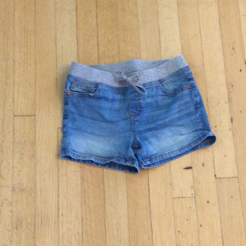 Justice denim shorts with elastic waist band.